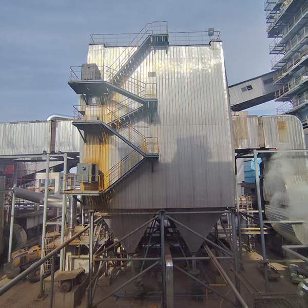 电袋郑州除尘器工程案例： 130T/h锅炉配套电袋郑州除尘器